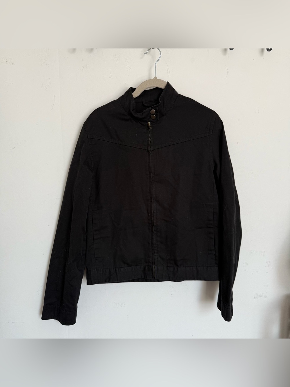 Black Women’s Lightweight Zip Jacket
